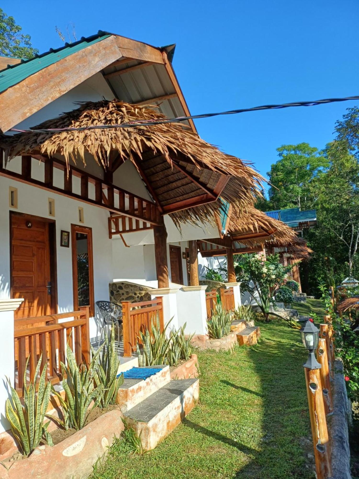 Asim Paris Guesthouse & Jungle Trekking بوكيت لاوانج المظهر الخارجي الصورة